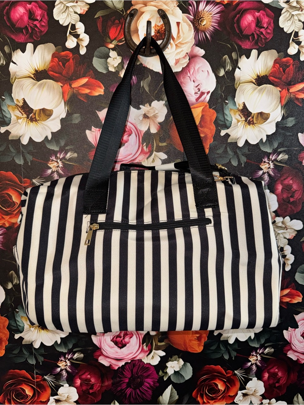 NWOT, Alice + Olivia Black and White Timeless Striped Travel Tote